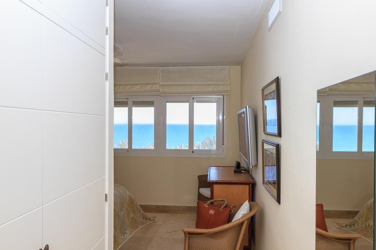El Remo Deluxe Apartment ตอร์เรโมลิโนส ภายนอก รูปภาพ
