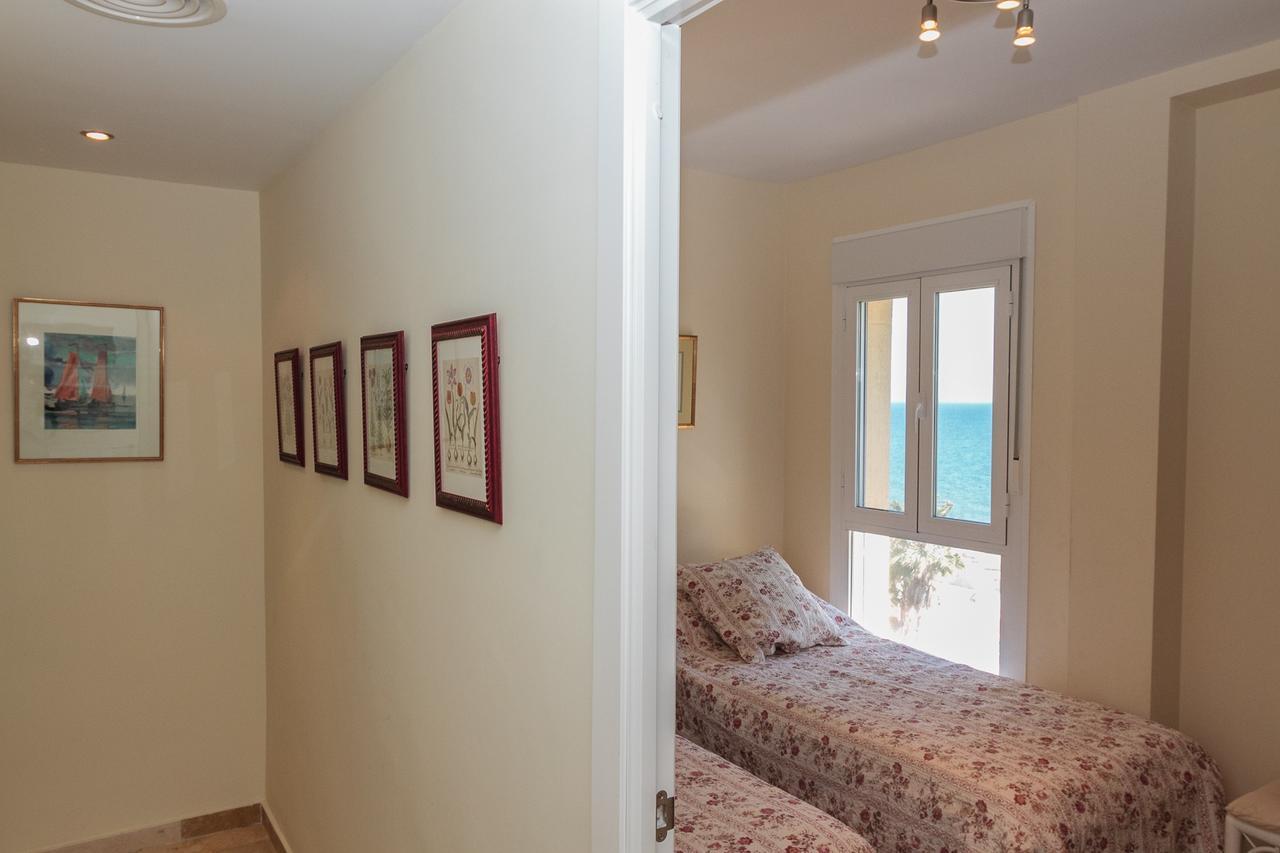El Remo Deluxe Apartment ตอร์เรโมลิโนส ภายนอก รูปภาพ